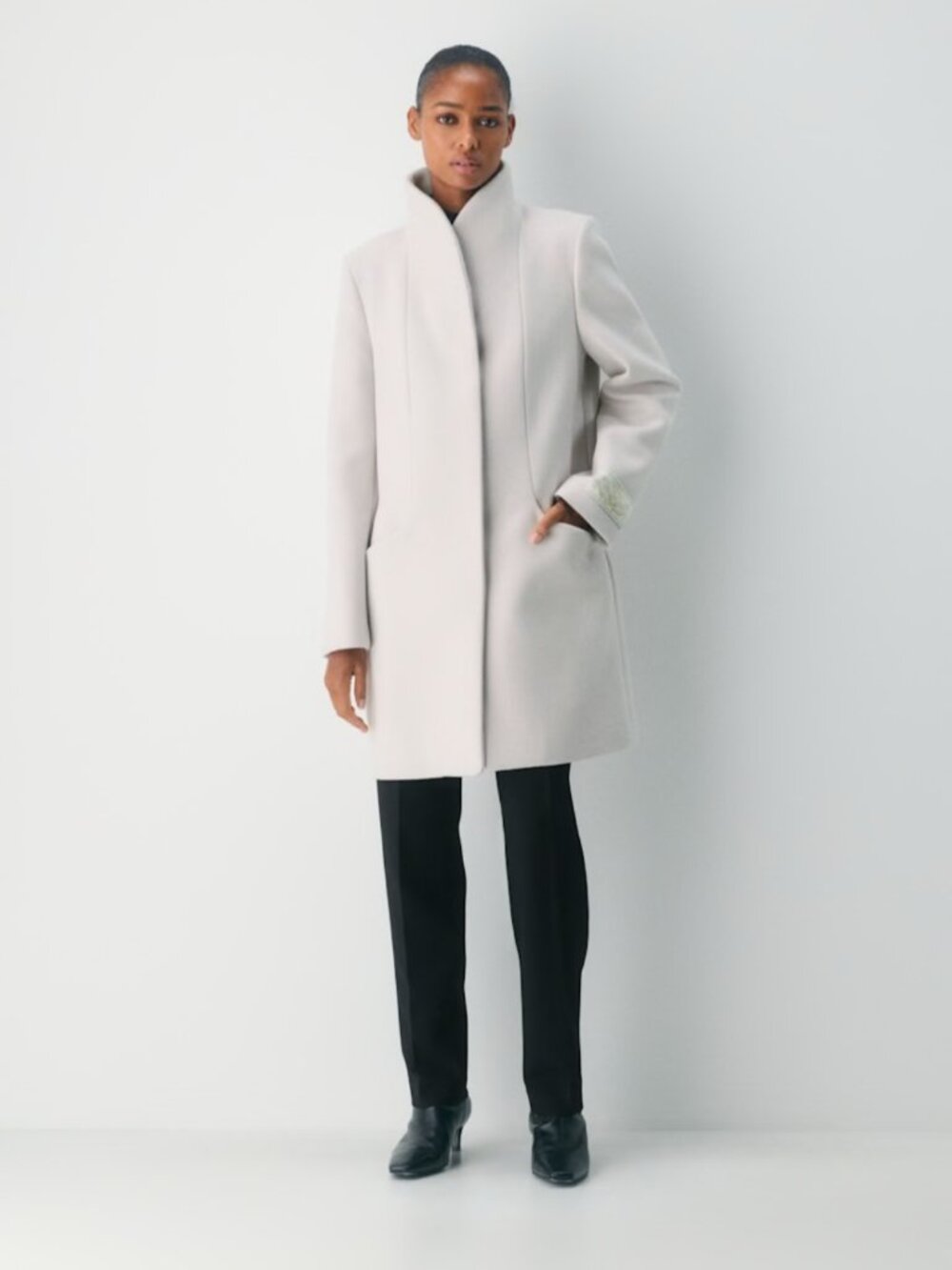 NWT Aritzia COCOON Luxe Wool Cashmere Coat Matte Pearl M